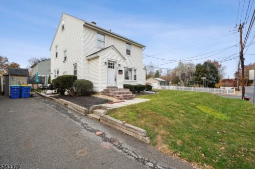 415 Huff Ave, Manville, NJ 08835-2333