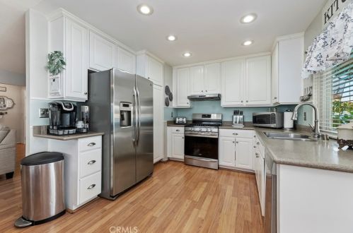 10331 Palmento Dr, Riverside CA  92505-1550 exterior