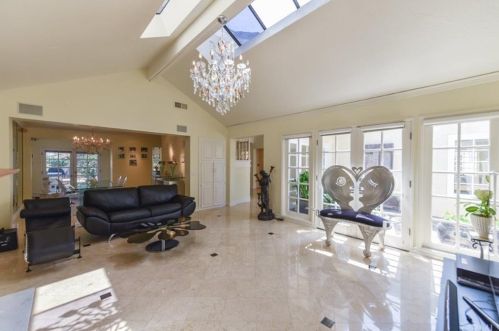 15 Sunrise, Irvine CA  92603-3719 exterior