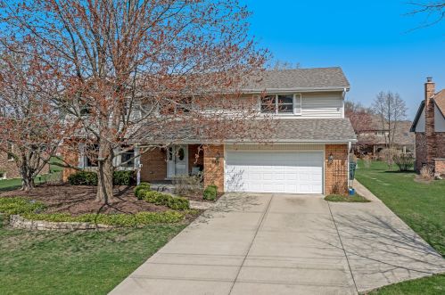 475 87th St, Willowbrook IL  60527-8361 exterior
