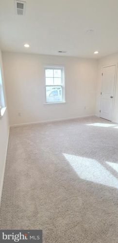 15124 Concord Dr, Woodbridge VA  22193-1640 exterior