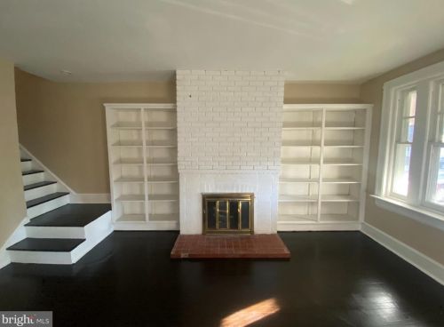 342 Hillcrest Ave, Trenton NJ  08618-2510 exterior