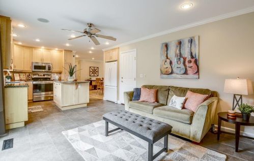 2174 Lacey Dr, Milpitas CA 95035-6122 exterior