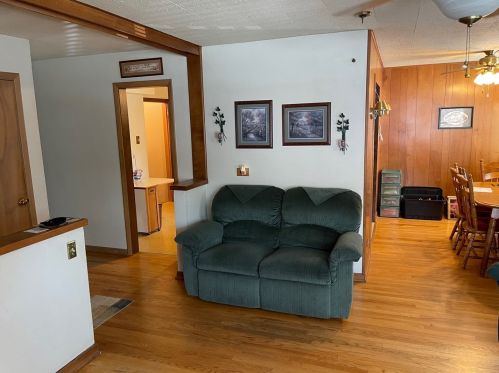 2919 Vernon Ave, Brookfield, IL 60513-1001