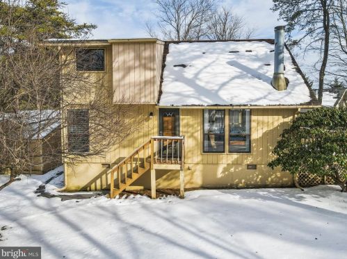 283 The Woods Rd, Hedgesville WV  25427-6886 exterior