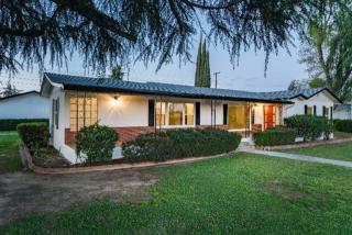 5544 Belmont Ave, Fresno, CA 93723-9526