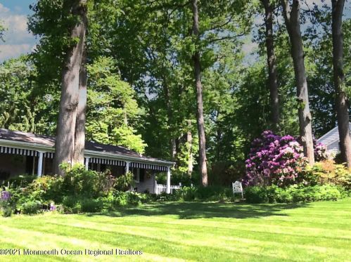 9 Fox Hill Rd, Middletown NJ exterior