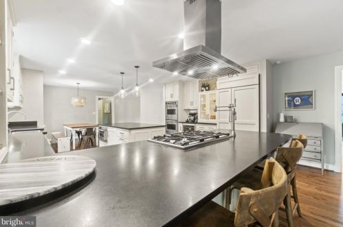 102 Bellehahn Ct, Severna Park MD  21146-4804 exterior