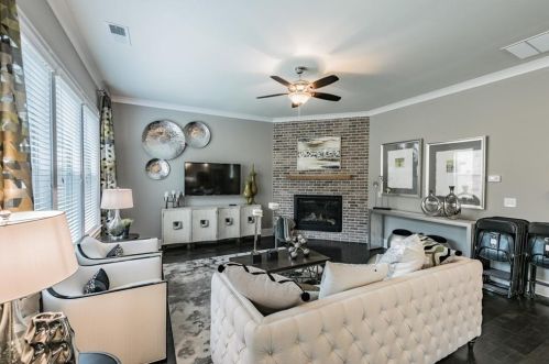 4215 Carver Dr, Atlanta GA  30360-2546 exterior