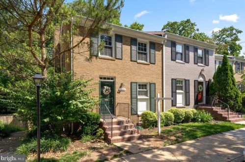 7680 Tiverton Dr, Springfield, VA 22152-2018