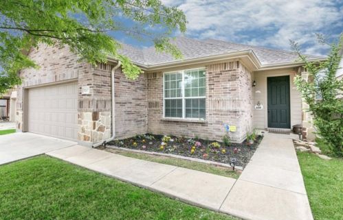 9217 Tierra Verde Dr, Fort Worth, TX 76177