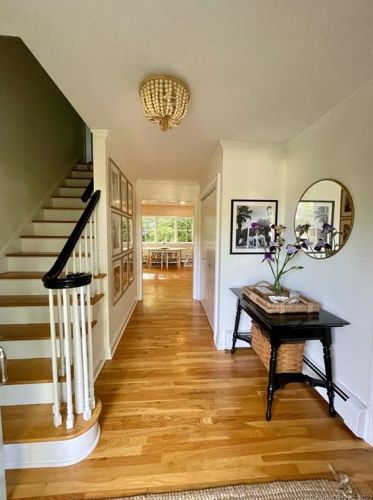 7 Old Witch Ct, Norwalk CT  06853-1127 exterior