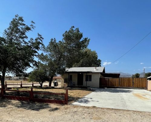 50164 Aloma Dr, Cabazon, CA 92230-4006