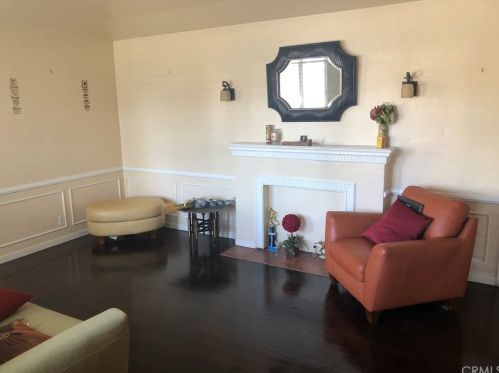 2310 78th St, Inglewood, CA 90305-1118