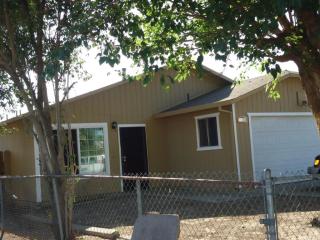 3624 Hemlock Ave, Ceres, CA 95307-4113