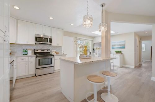 320 Battle Dance Dr, San Jose, CA 95111-4002