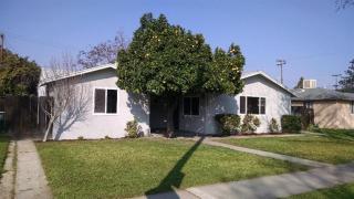 2833 Norwich Ave, Fresno, CA 93726-2221