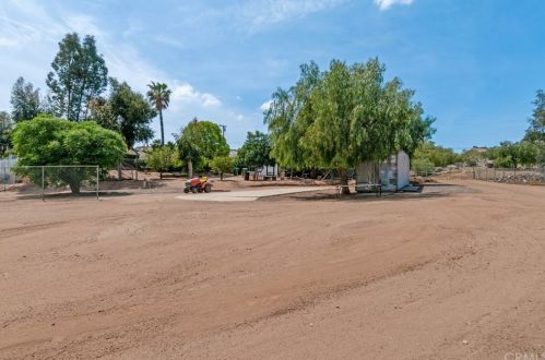 17216 Gamble Ave, Riverside CA  92504-9149 exterior