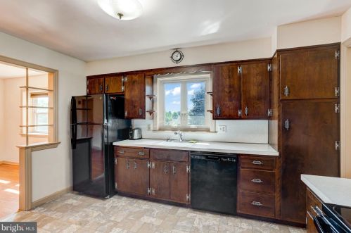 1992 Drexel Ave, Lancaster PA  17602-3365 exterior