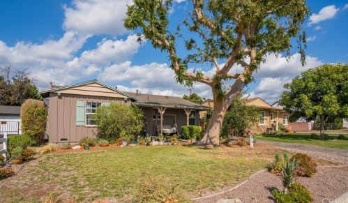 127 Mauna Loa Ave, Glendora, CA 91740-6311