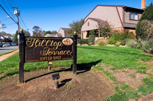 301 Spring St, Tinton Falls NJ  07701-2282 exterior