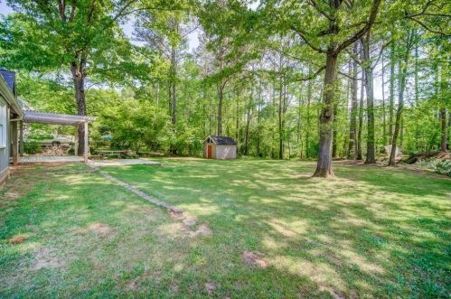 3987 Woodland Cir, Conyers GA  30013-3056 exterior