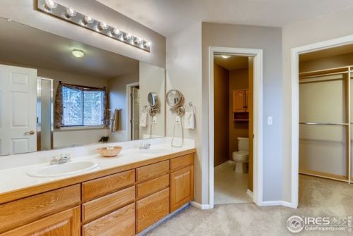 2011 Dailey Ln, Broomfield CO 80027 exterior