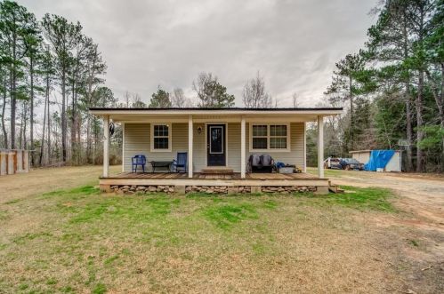 896 Ingram Rd, Barnesville, GA 30204-3619