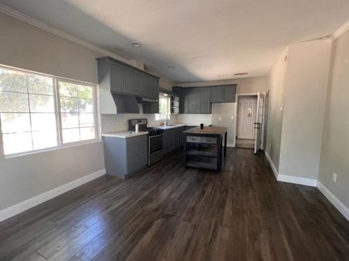 740 Vermont Ave, Turlock CA 95380-5336 exterior