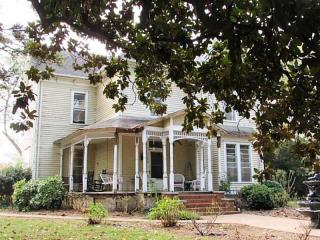 1130 Lees Chapel Rd, Cedartown GA  30125-6144 exterior