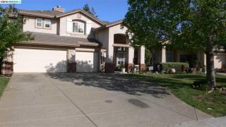 1330 Leaning Oak Dr, Los Angeles, CA 94513-6146