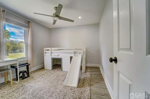 26 Sturbridge Dr, Piscataway NJ  08854-5137 exterior