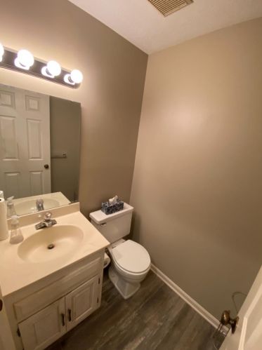 2218 Clough Rdg Dr, Cincinnati OH  45230-1489 exterior