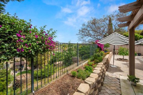 1363 Stanislaus Dr, Chula Vista CA  91913-1403 exterior