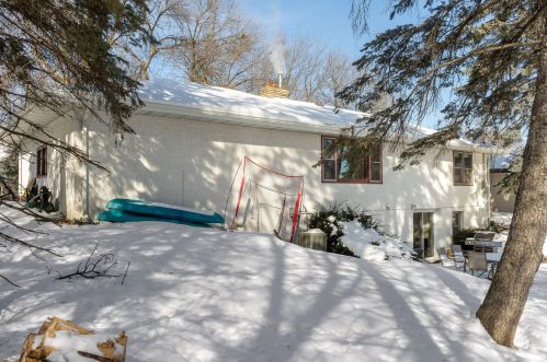 1065 Highview Dr, Saint Paul MN  55112-2417 exterior