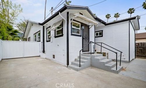 1710 Glenwood Rd, Glendale CA  91201-1812 exterior