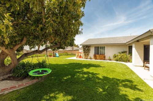 2461 Lita Pl, Simi Valley, CA 93063-2511
