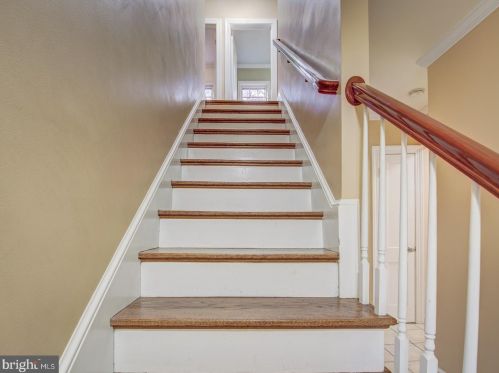 12500 Meadowood Dr, Silver Spring MD 20904-2928 exterior