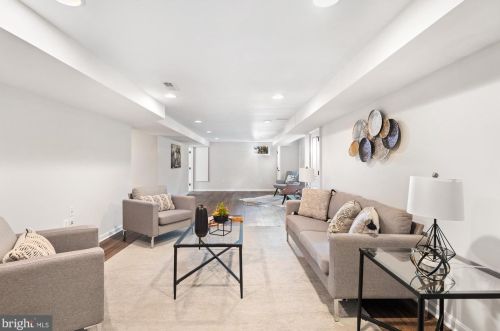 407 Greenbrier Dr, Silver Spring MD 20910-4230 exterior