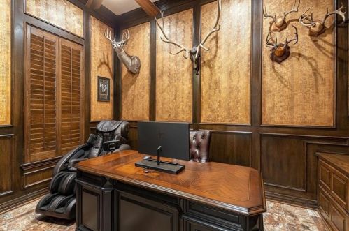 1101 Cliff Swallow Dr, Granbury, TX 76048-2651