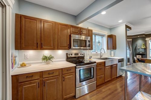 5715 Carthage Ave, Cincinnati OH  45212-1051 exterior