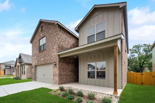 313 Lowery Oaks Trl, Fort Worth, TX 76120-1723