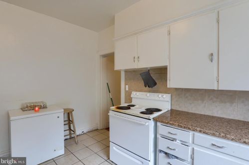 505 Madison Ave, York PA  17404-2806 exterior