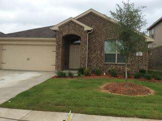 1605 Chivalry Ln, Fort Worth TX  76140-5779 exterior