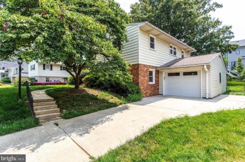 1704 Warner Ave, Mc Lean, VA 22101-5041