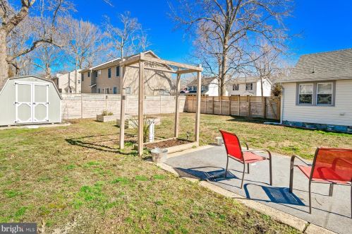 4962 Elm St, Shady Side MD 20764-9655 exterior