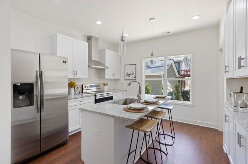 1766 Marietta Rd, Atlanta GA  30318-2767 exterior