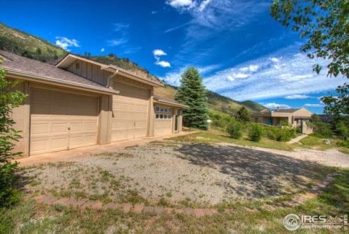 2402 Ponderosa Hl Rd, Lyons CO 80540-8432 exterior