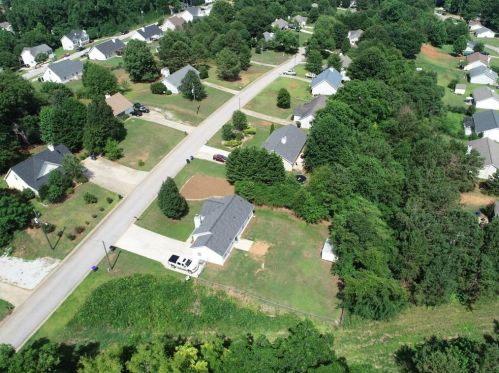 132 Georgia Belle Dr, Jefferson GA  30549-7402 exterior