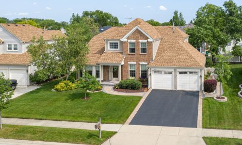 1818 Maryland Dr, Elk Grove Vlg, IL 60007-2734